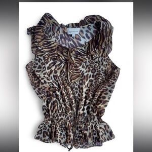 Jones NY leopard Print Blouse with‎ ruffle detail ✨